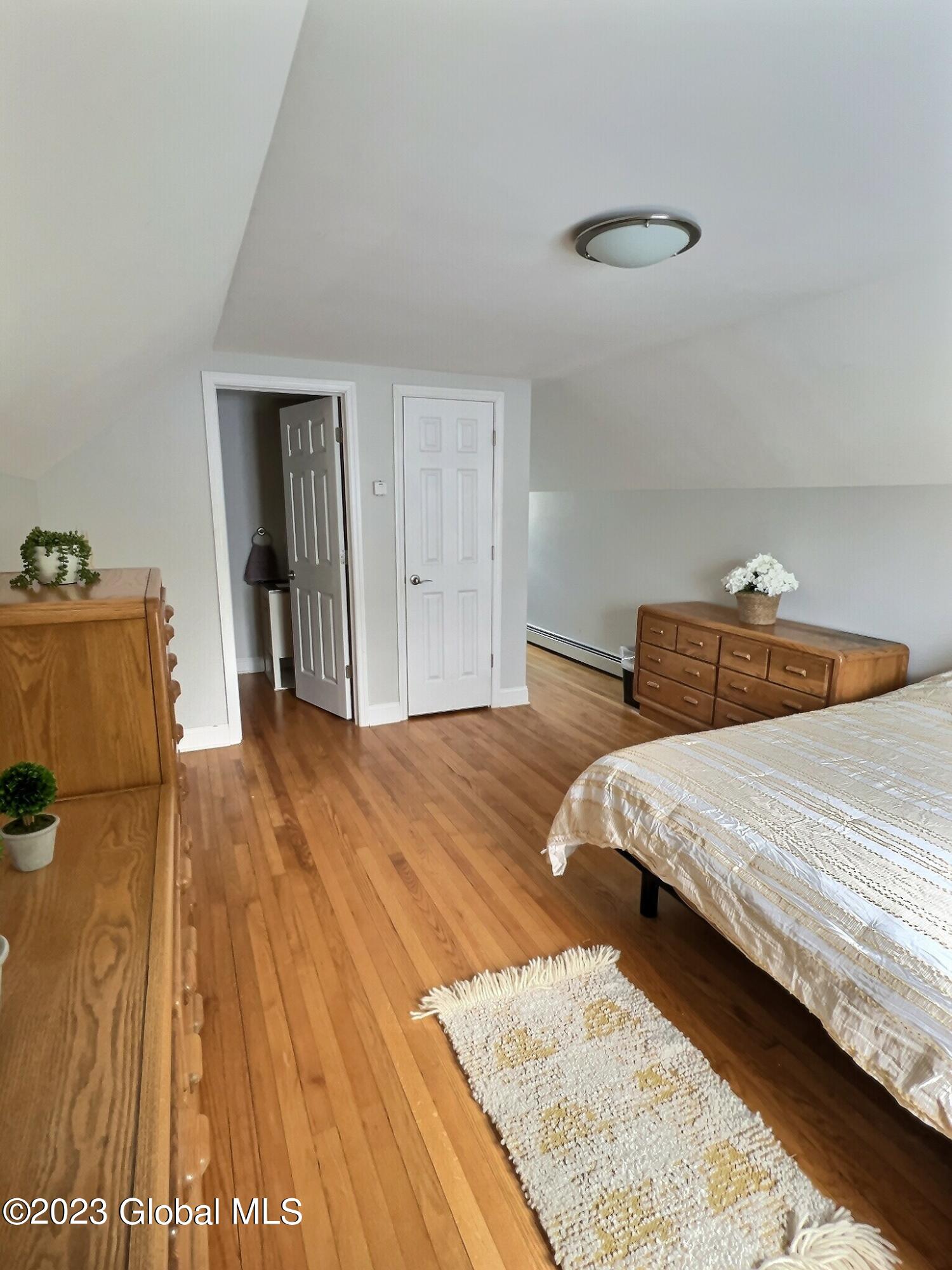 2045 Careleon Road Rotterdam, NY 12303 - Photo 26 of 40 exposio_128286161