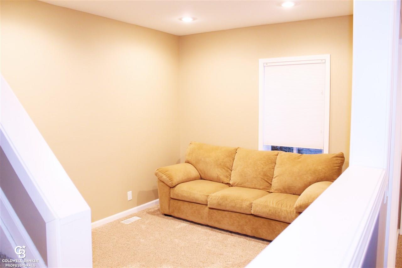 1527 Mayer Road St. Clair, MI 48079 - Photo 9 of 23