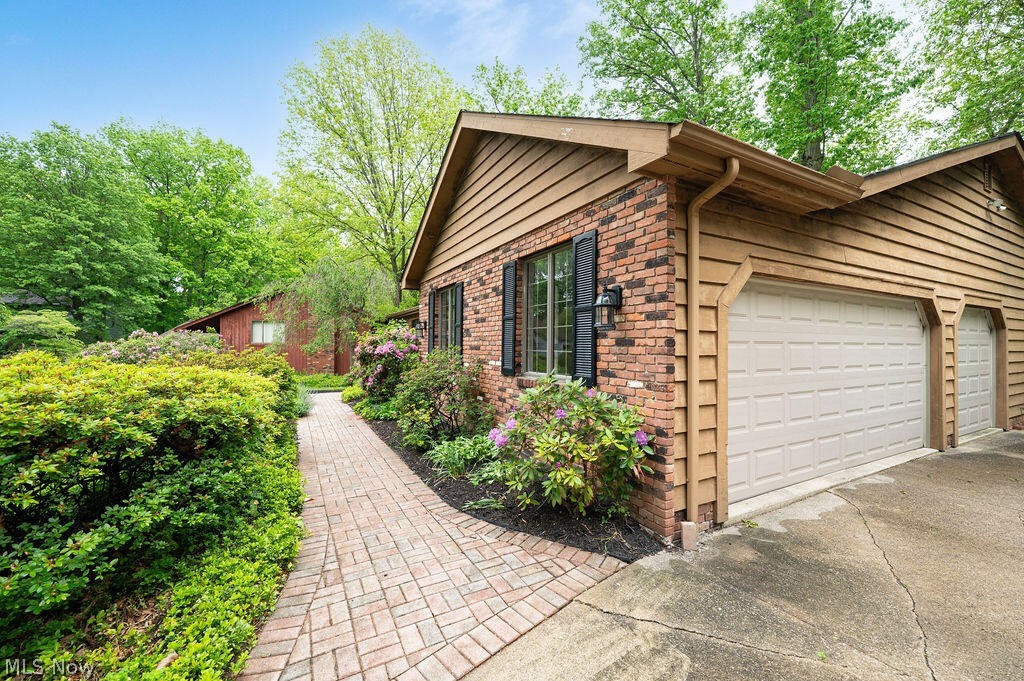 35970 Timber Ridge Lane Willoughby, OH 44094 - Photo 6 of 50