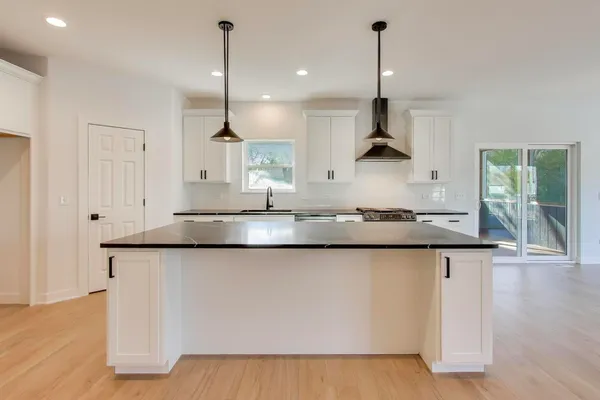 $659,900 | 805 West Poplar Street, Palatine, IL 60067