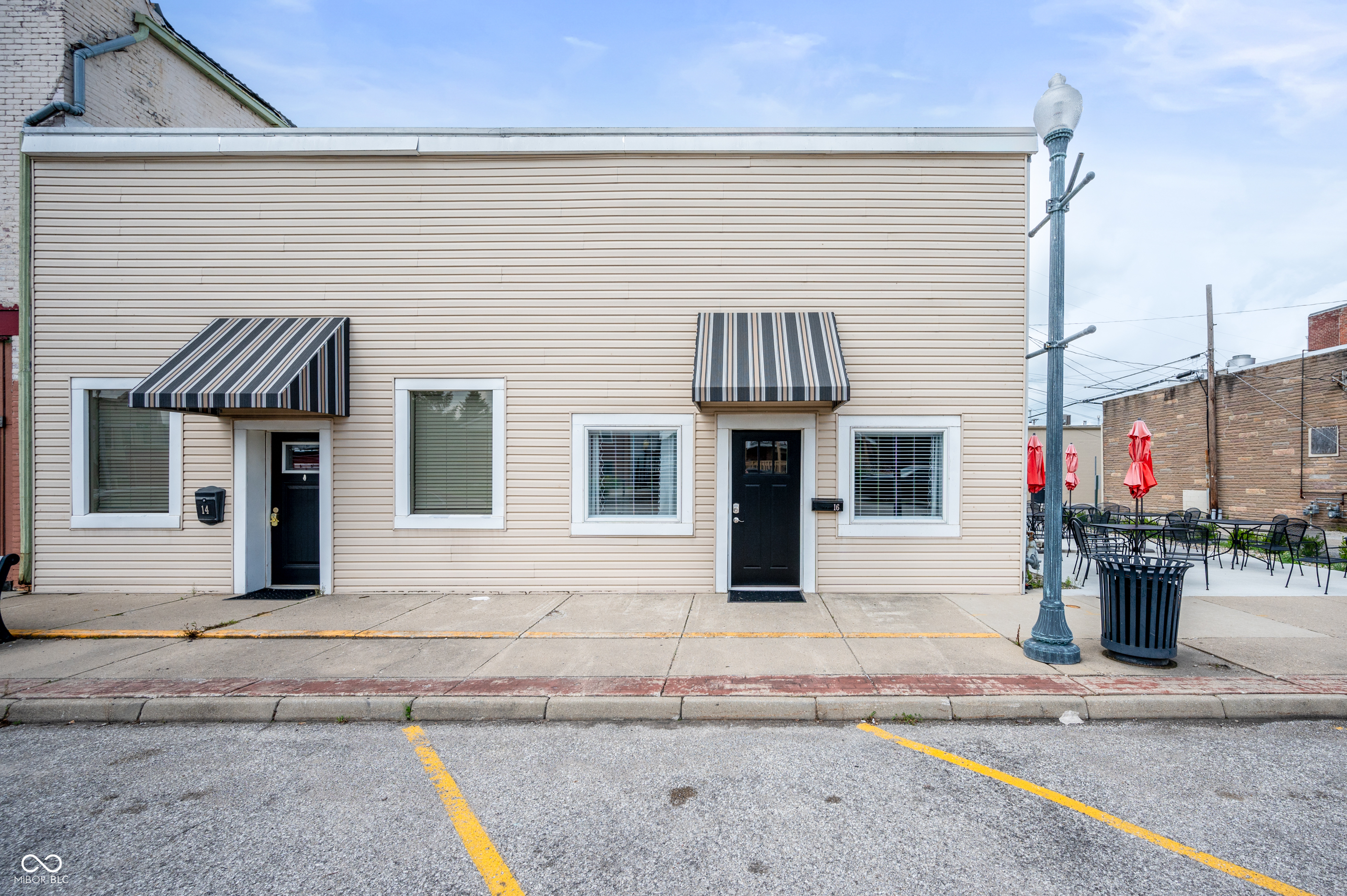 16 North Washington Street Knightstown, IN 46148 - Photo 2 of 33