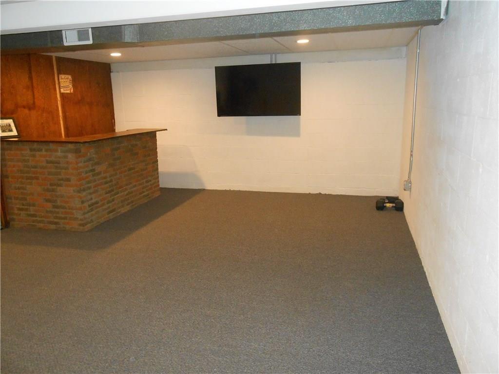 122 Knoch Road Saxonburg, PA 16056 - Photo 8 of 18 Gallery Image 8
