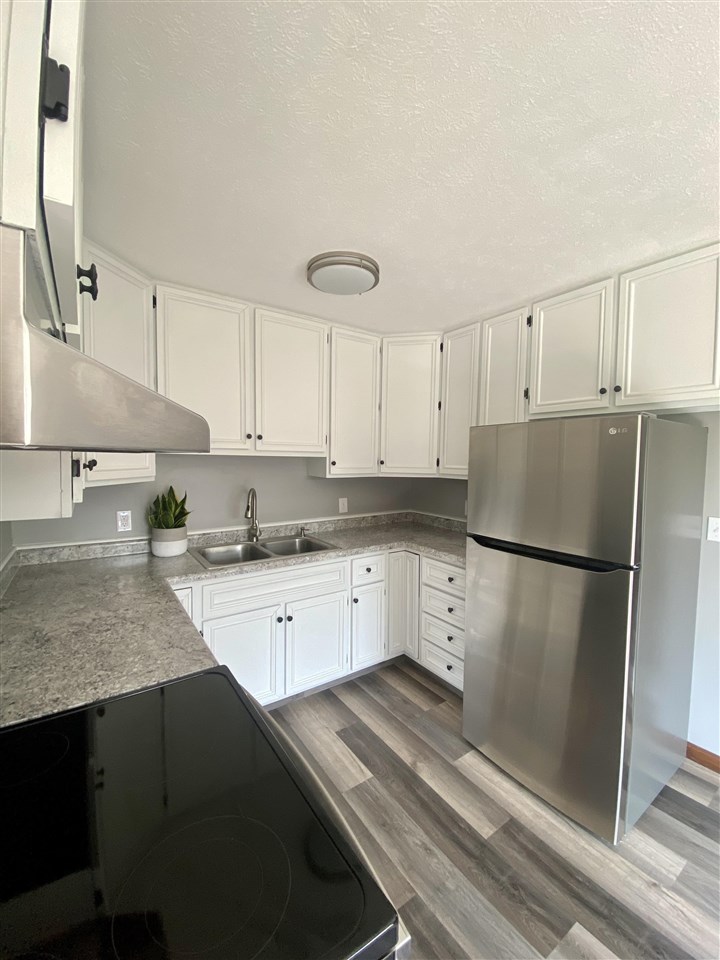 7341 South Lakeview Road Traverse City, MI 49684 - Photo 16 of 36 1890742-15.JPG