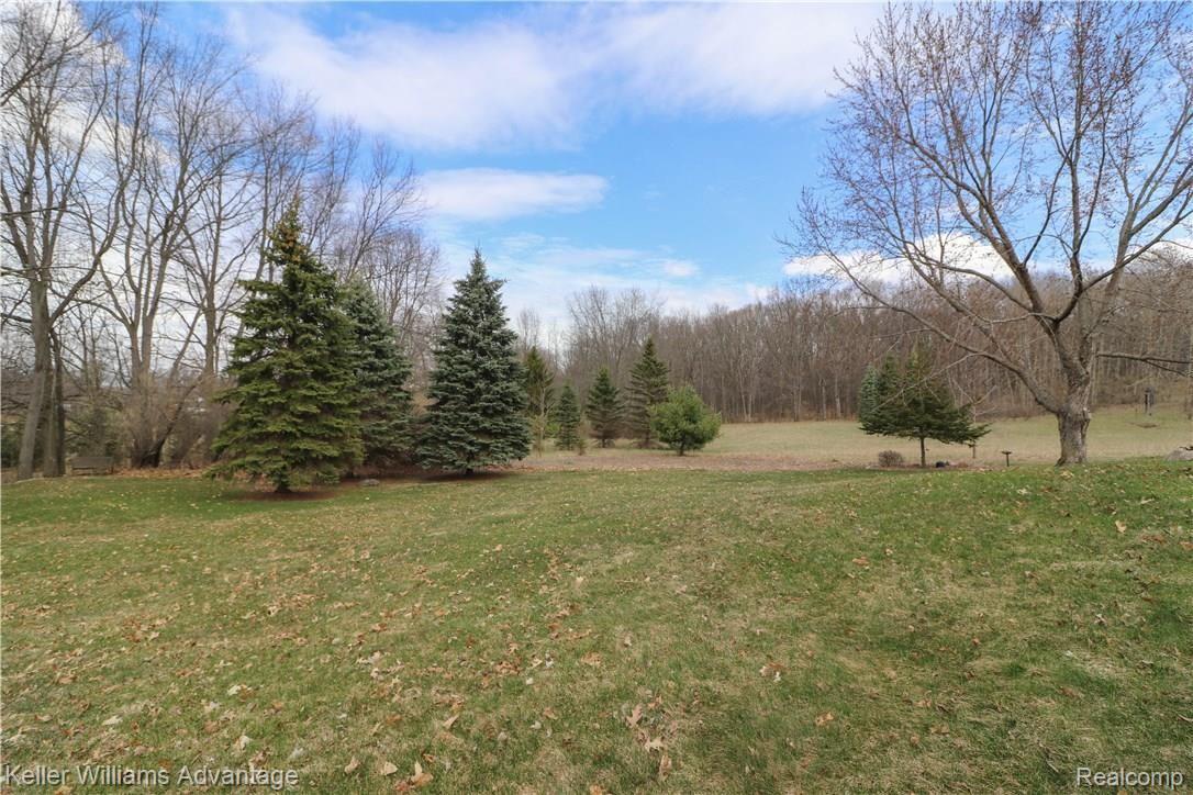 5210 Fenton Road Fenton, MI 48430 - Photo 55 of 67 IMG_0066.jpg