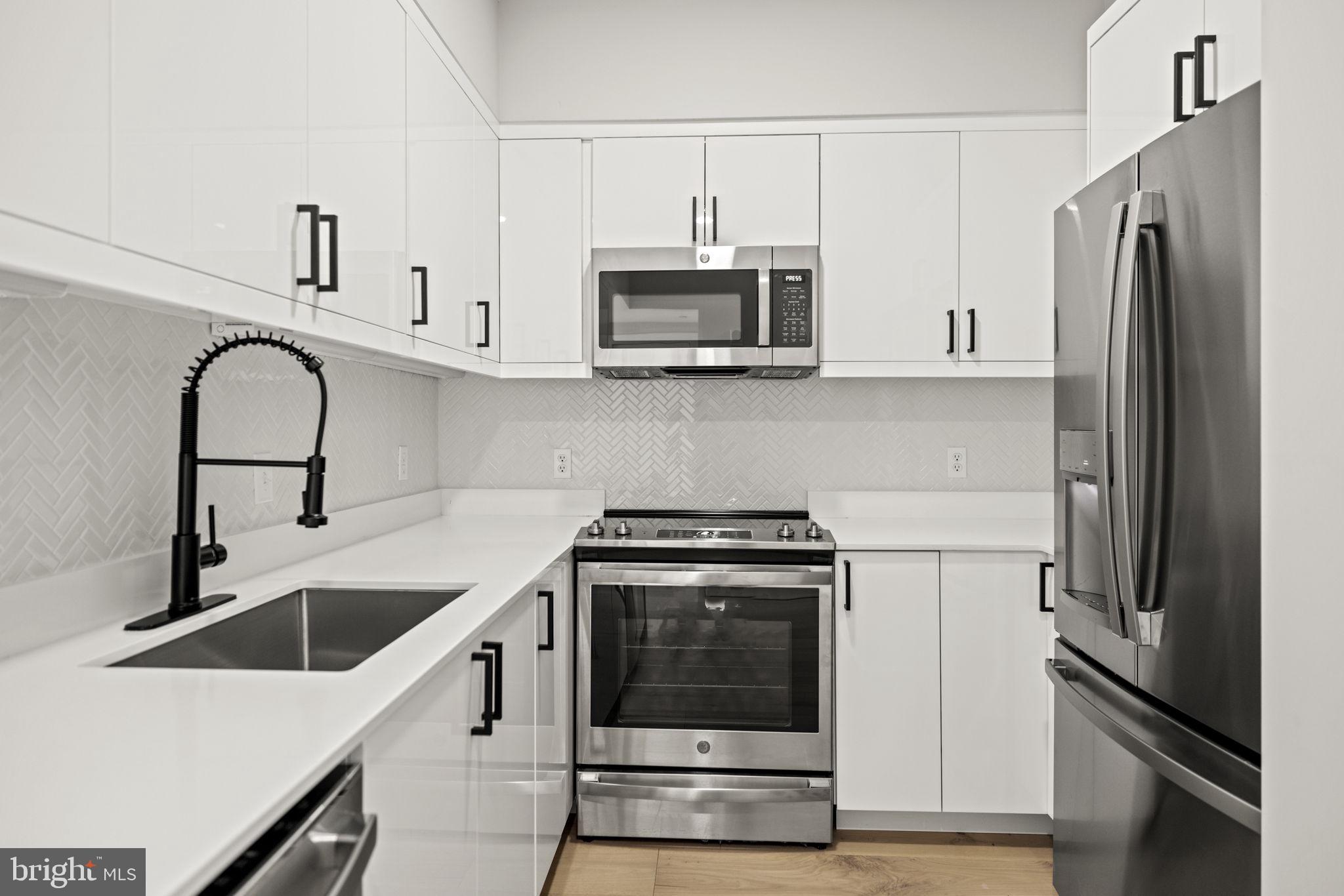 919 12th Street Northeast, Unit 105 Washington, DC 20002 - Photo 5 of 18