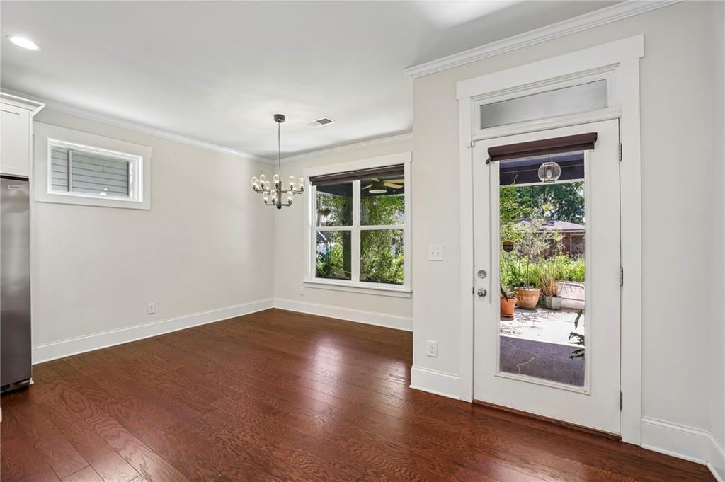 875 Beryl Street Southwest Atlanta, GA 30310 - Photo 5 of 28
