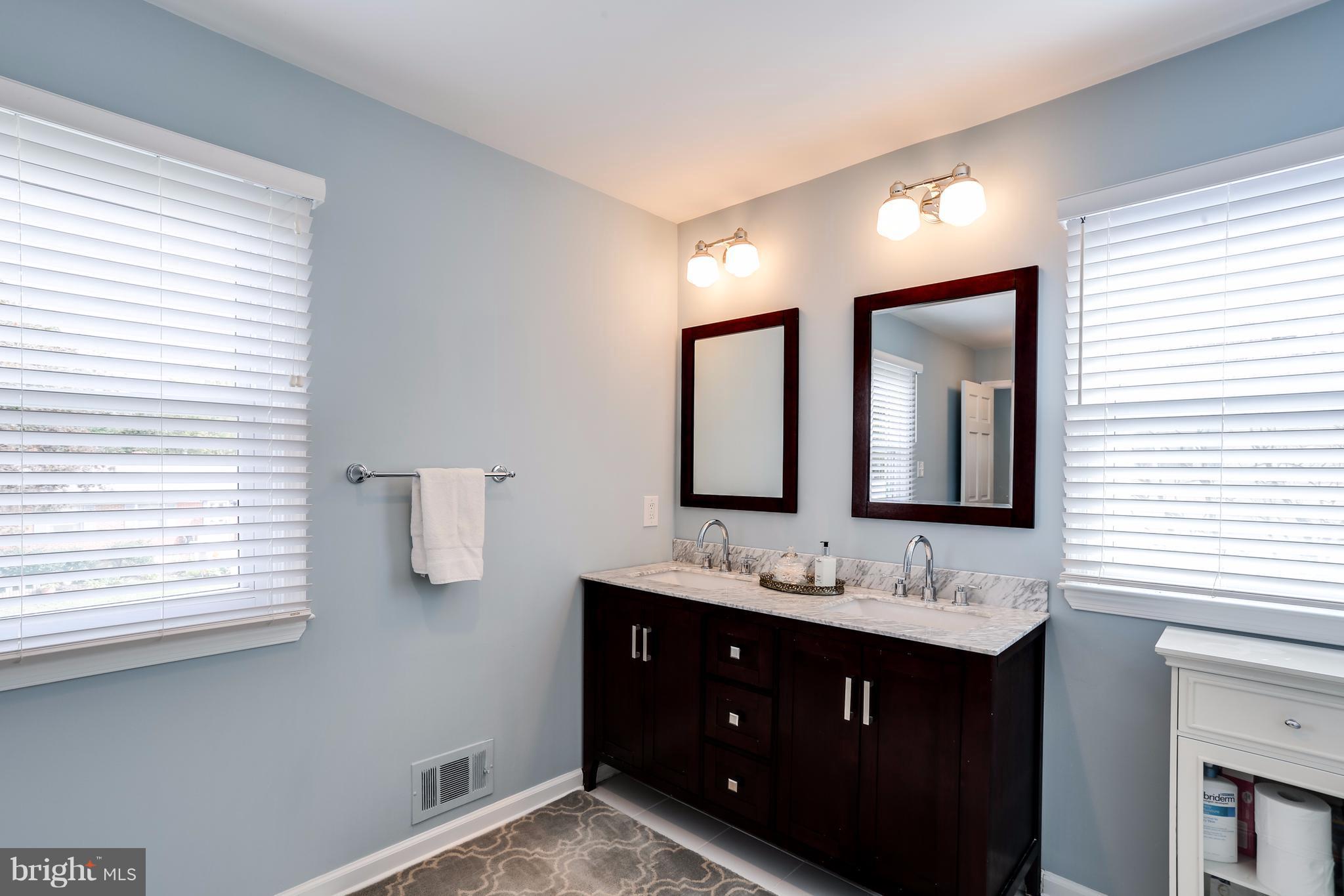 302 Janet Road Reisterstown, MD 21136 - Photo 22 of 27 Bath (Master)
