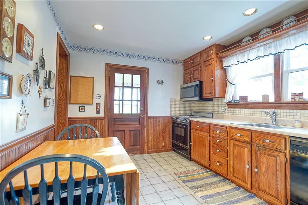 517 Callery Road Cranberry Township, PA 16066 - Photo 8 of 25 Gallery Image 8