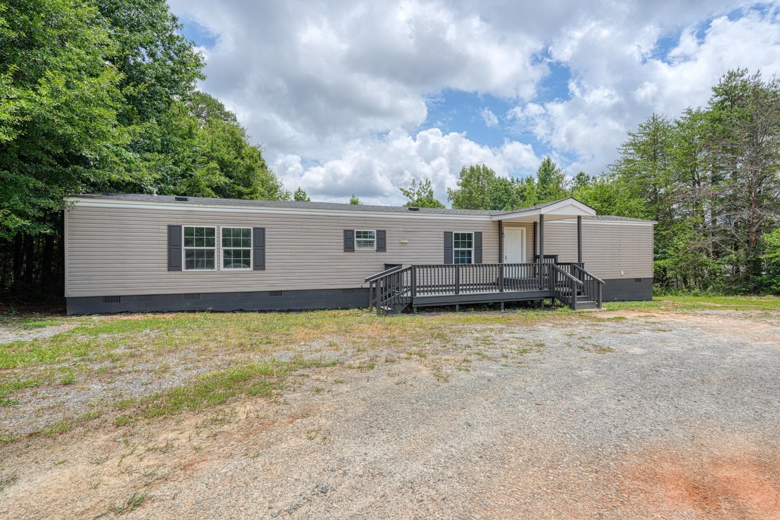 4065 Glenn Springs Road Pauline, SC 29374 - Photo 1 of 25 Gallery Image 1