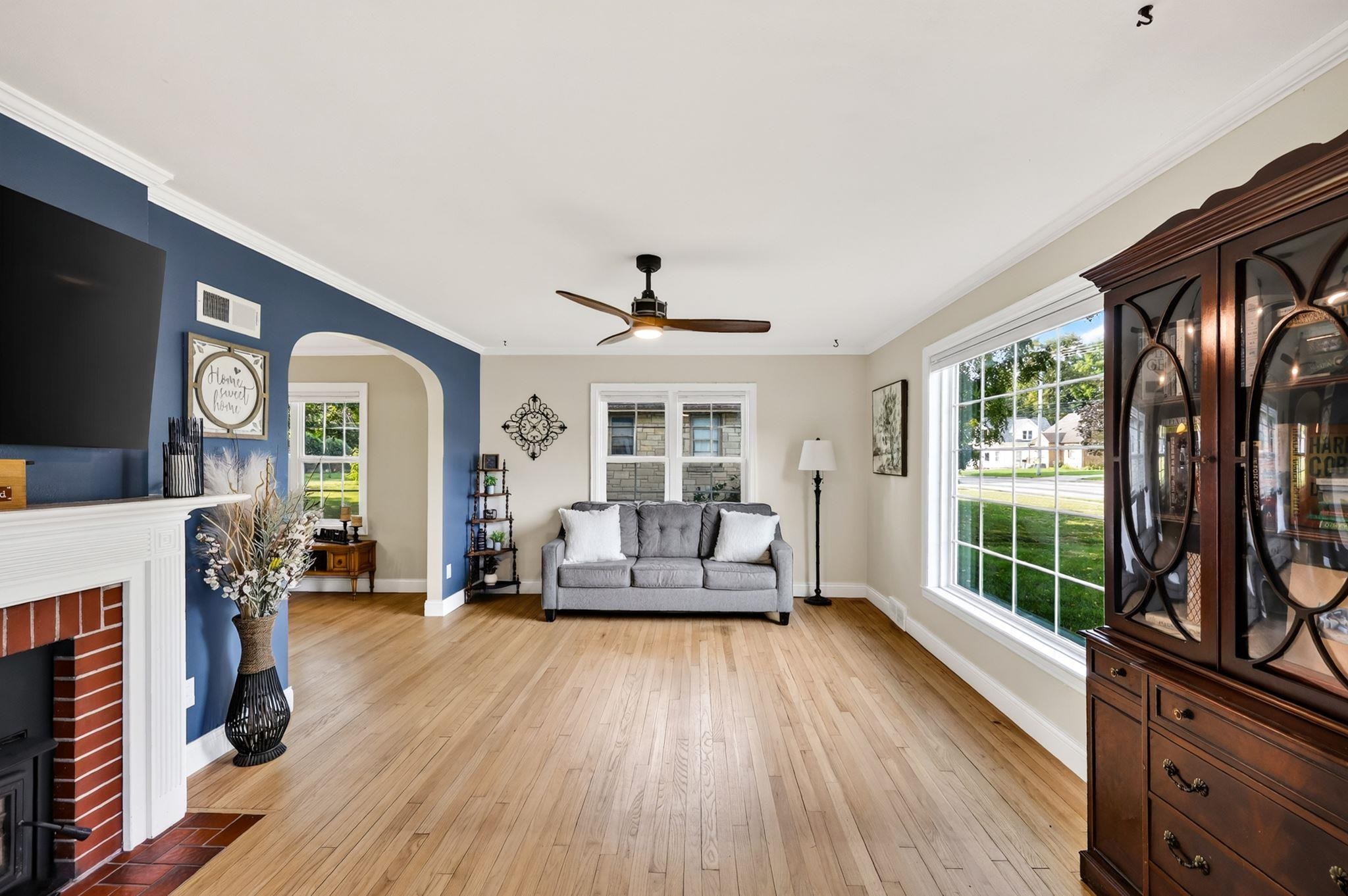 181 Union Street Sun Prairie, WI 53590 - Photo 4 of 44 Gallery Image 4