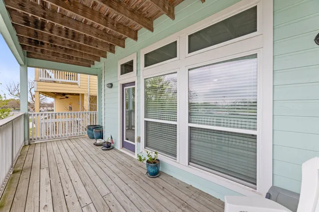 $375,000 | 709 North Bayshore Drive, La Porte, TX 77571