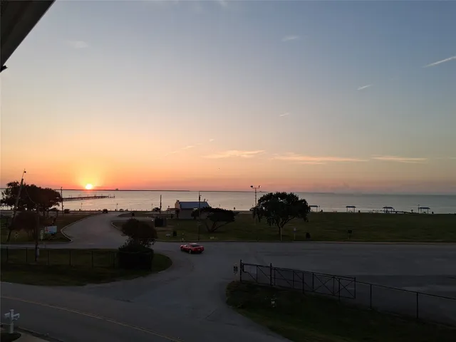 $375,000 | 709 North Bayshore Drive, La Porte, TX 77571