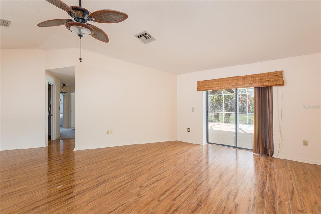 7550 Gates Circle Spring Hill, FL 34606 - Photo 7 of 37