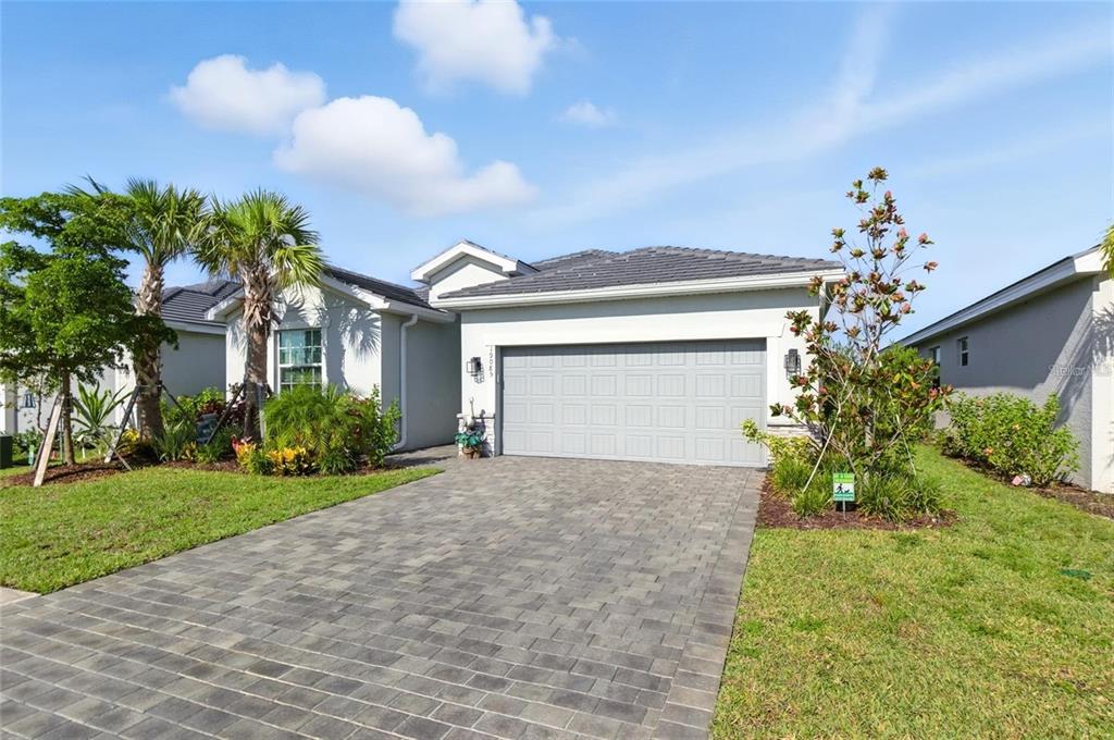 19085 Cabernet Court Venice, FL 34293 - Photo 3 of 53