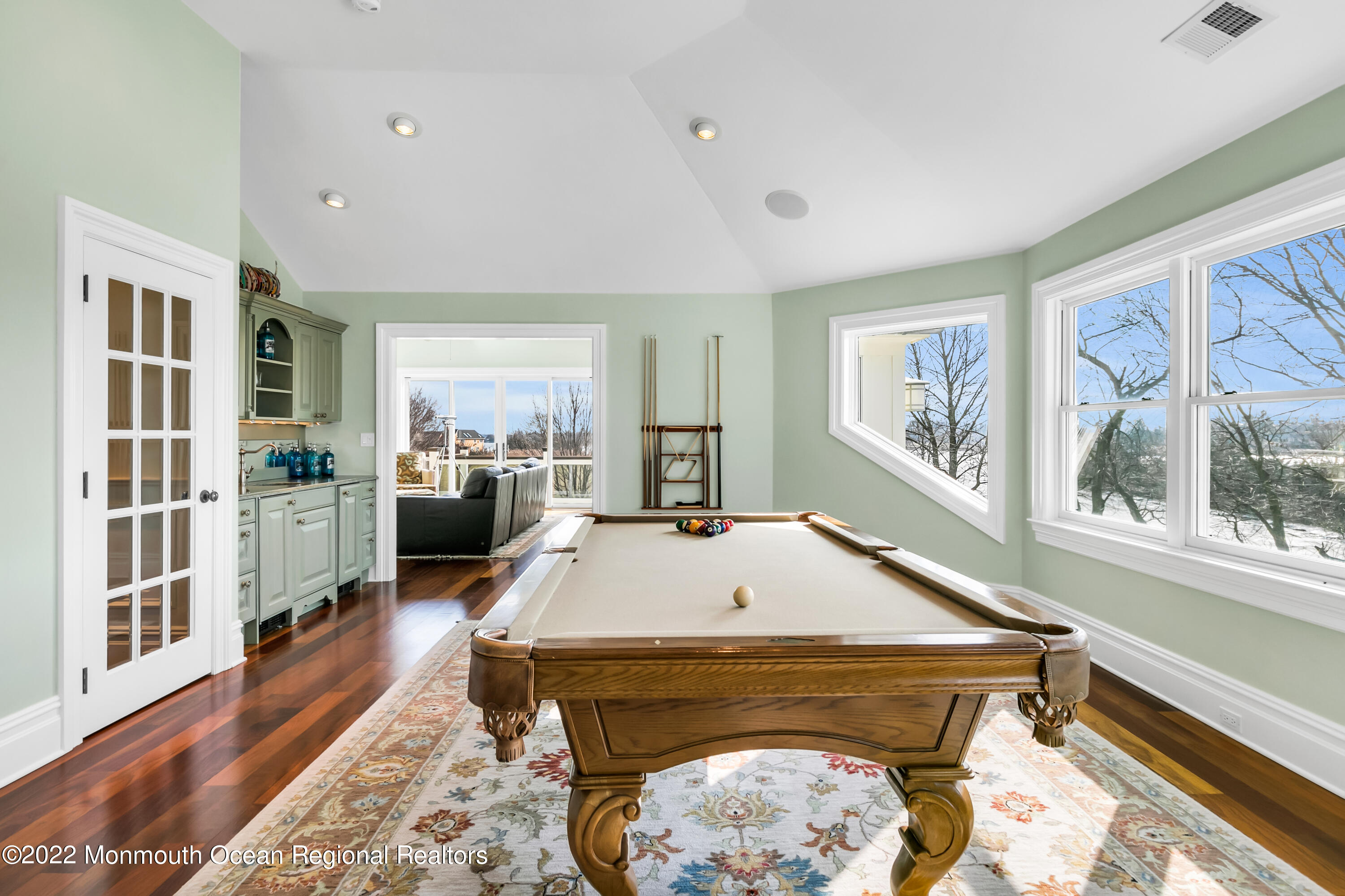 34 Riverside Drive Rumson, NJ 07760 - Photo 35 of 50 34 Riverside Dr Rumson NJ-print-040-028-