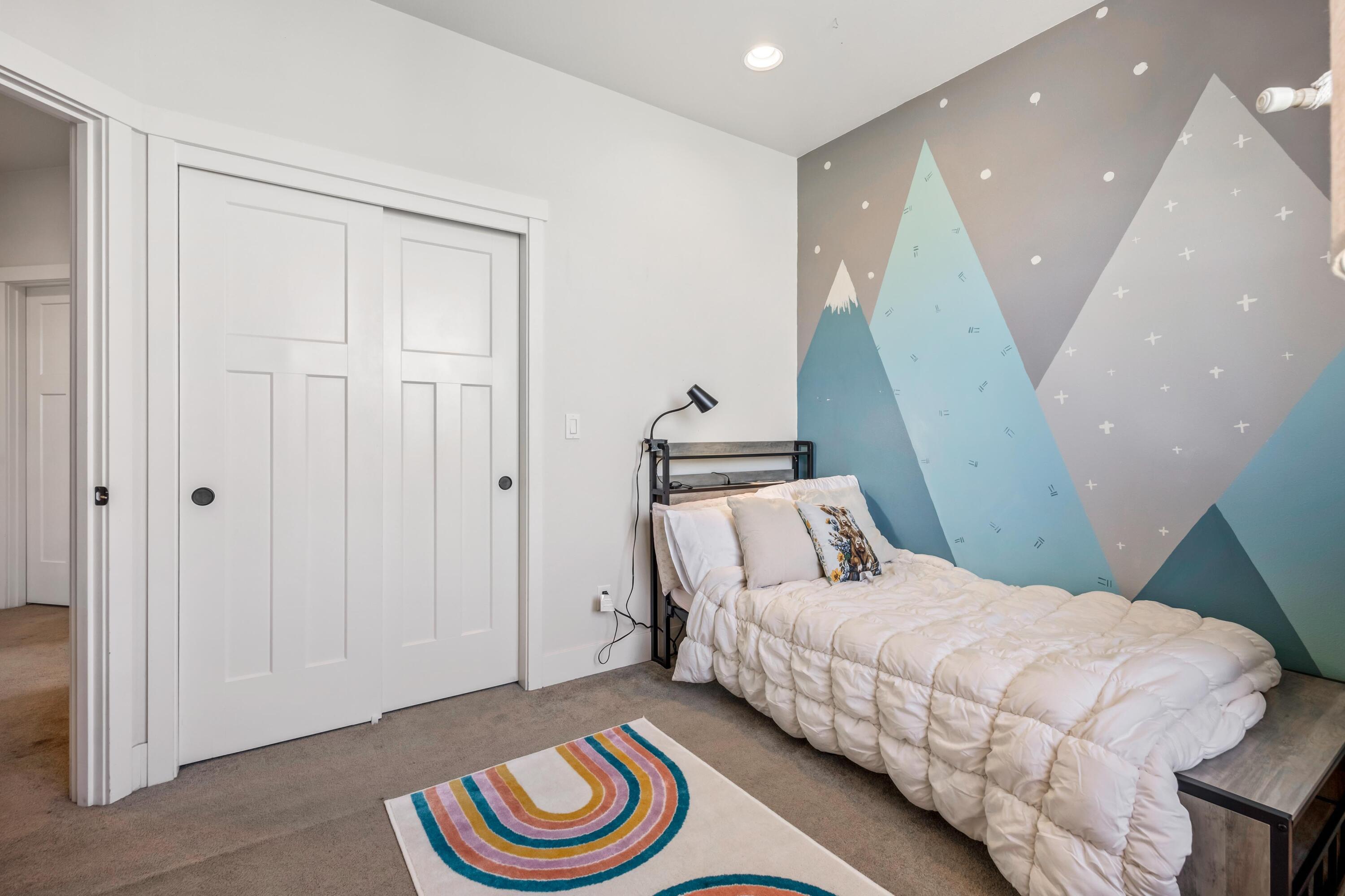 61591 Aaron Way Bend, OR 97702 - Photo 23 of 36 23