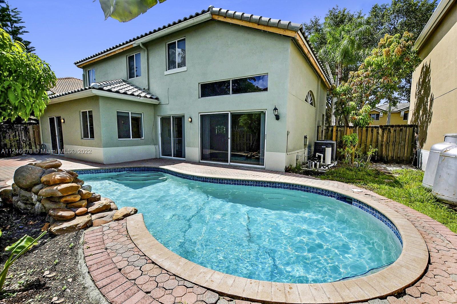 11225 Roundelay Road Cooper City, FL 33026 - Photo 36 of 43 Gallery Image 36