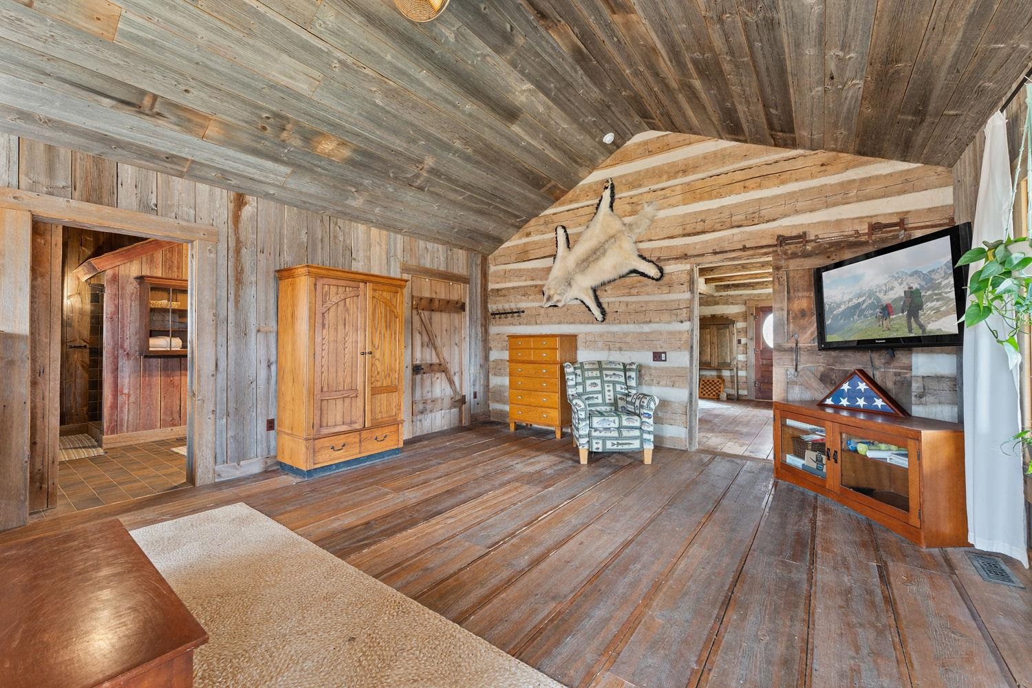 14951 County Road South Cazenovia, WI 53924 - Photo 23 of 70