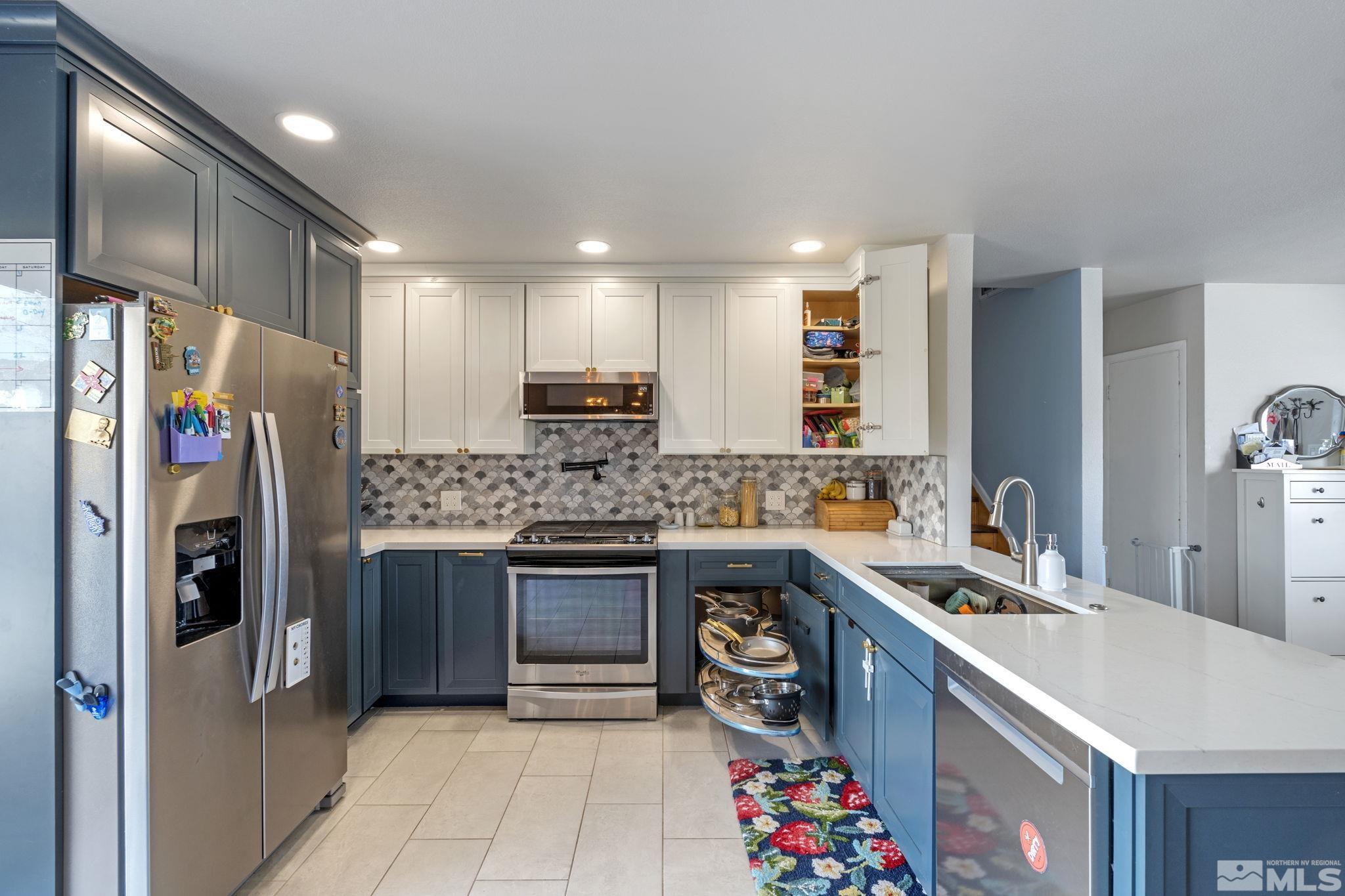 3280 Heights Drive Reno, NV 89503 - Photo 4 of 39 Photo 4