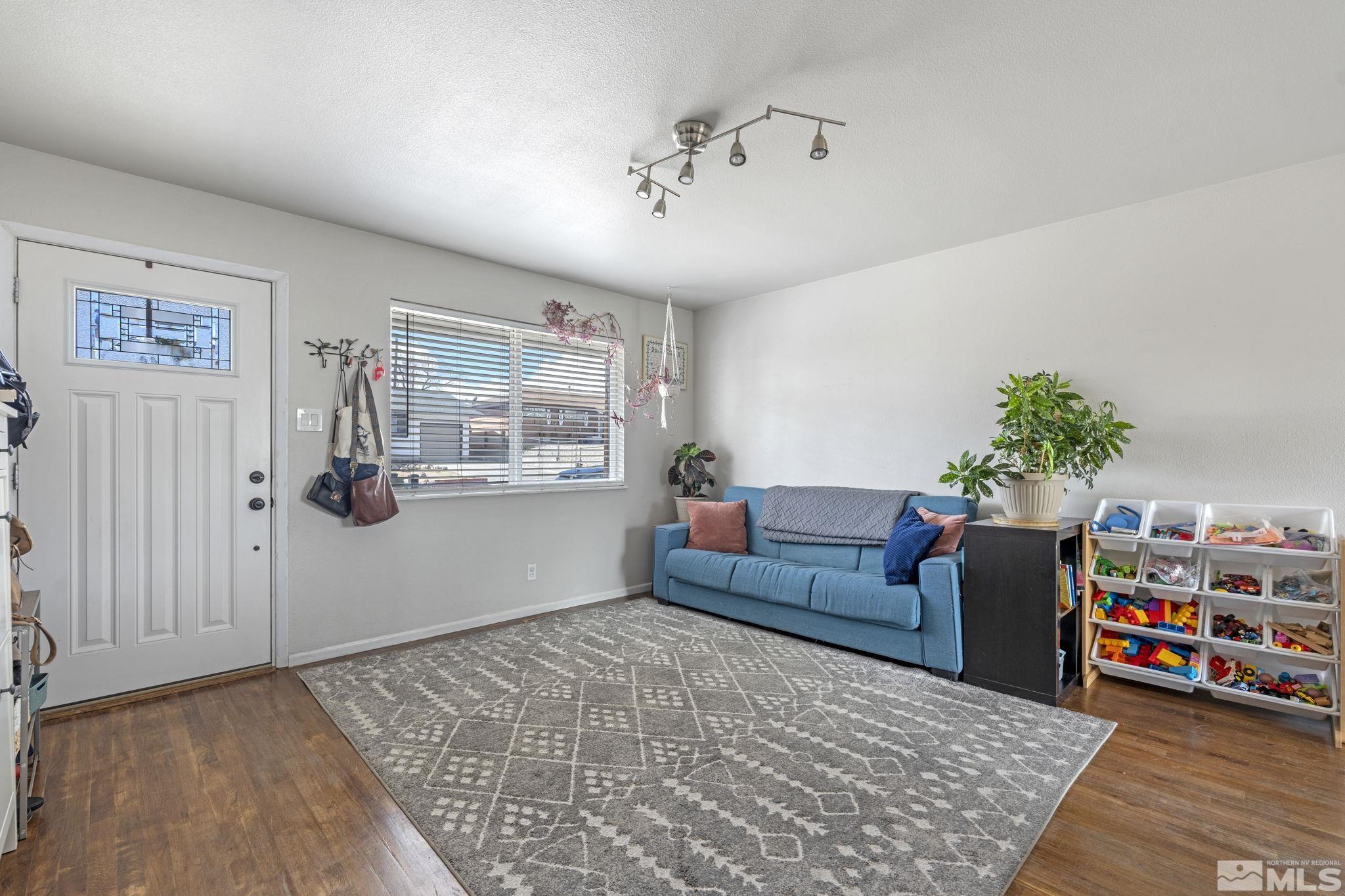 3280 Heights Drive Reno, NV 89503 - Photo 5 of 39 Photo 5