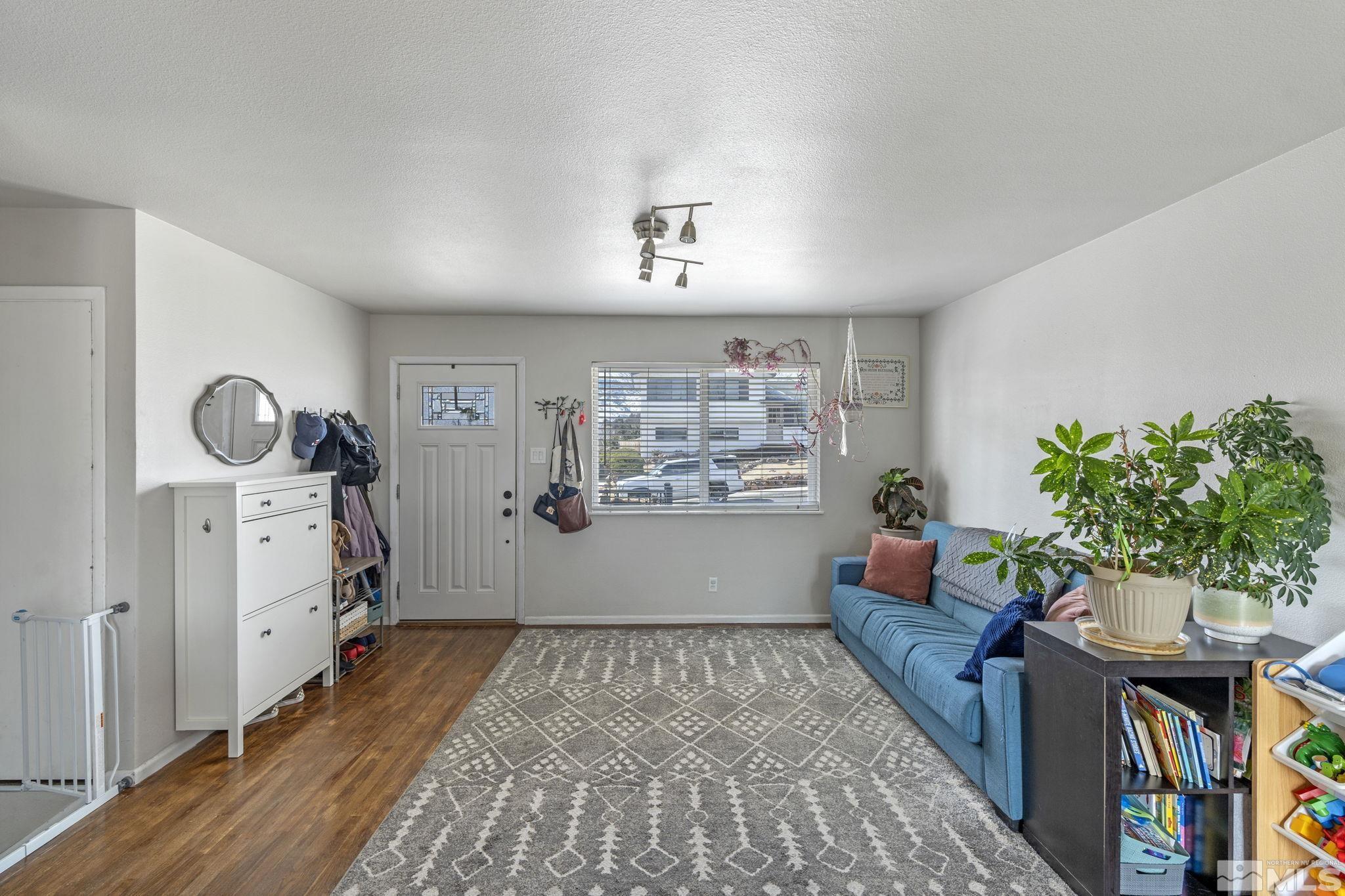 3280 Heights Drive Reno, NV 89503 - Photo 6 of 39 Photo 6