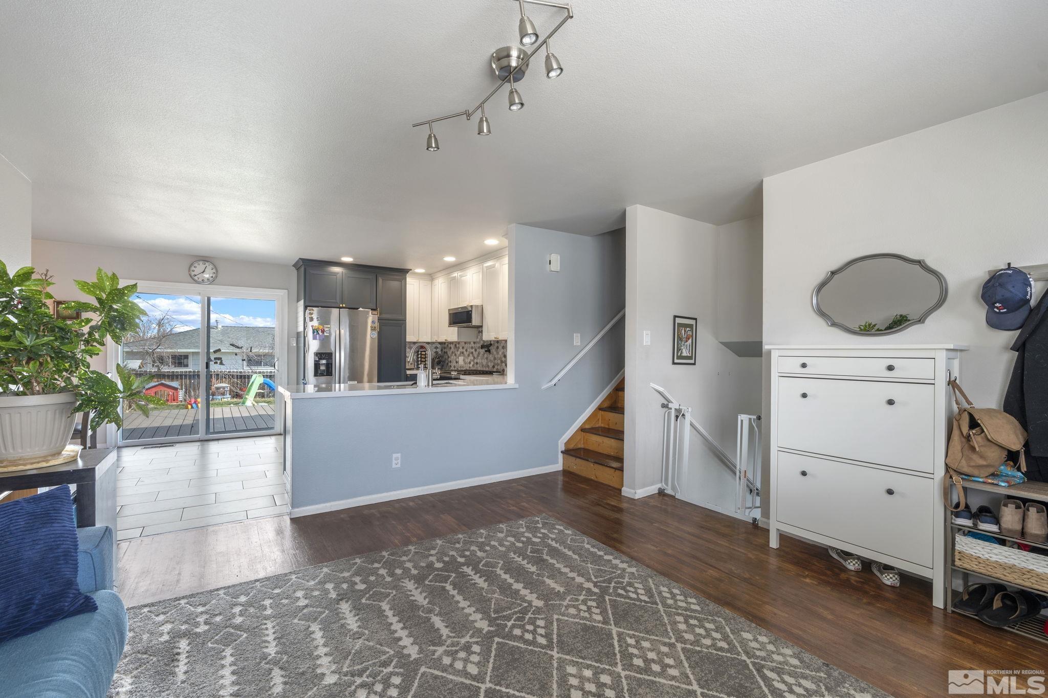 3280 Heights Drive Reno, NV 89503 - Photo 7 of 39 Photo 7