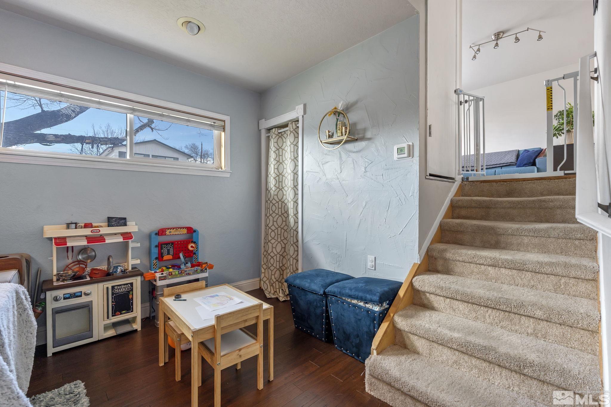 3280 Heights Drive Reno, NV 89503 - Photo 10 of 39 Photo 10