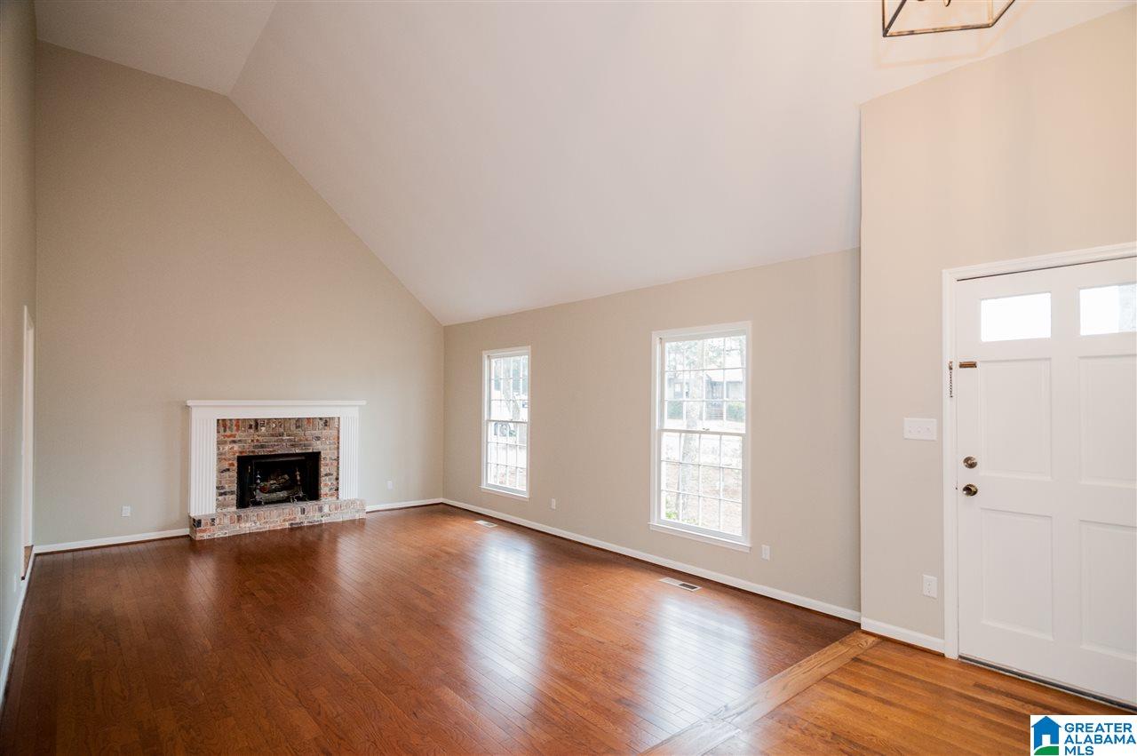 2207 Oak Ridge Circle Birmingham, AL 35226 - Photo 4 of 37