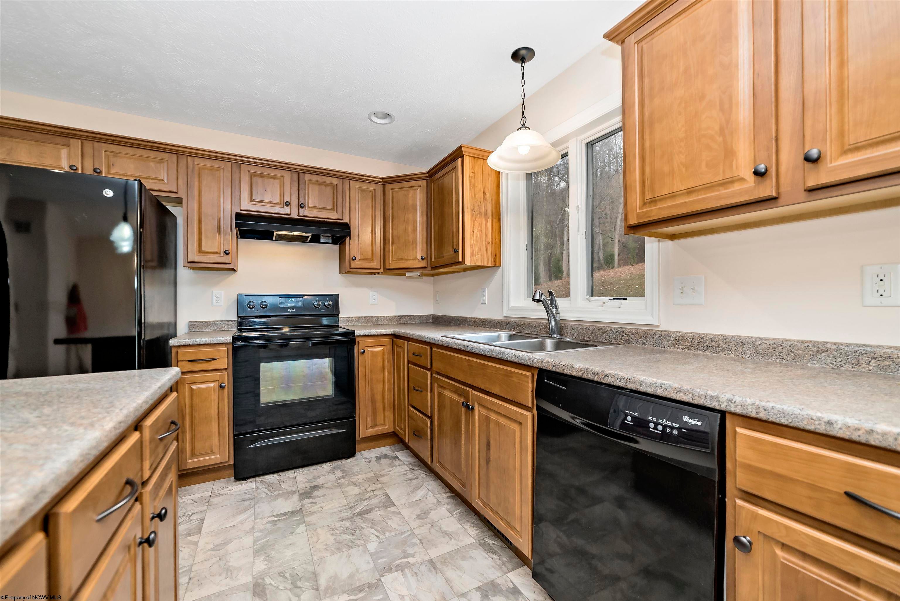 239 Smithtown Road Morgantown, WV 26508 - Photo 2 of 26 Gallery Image 2