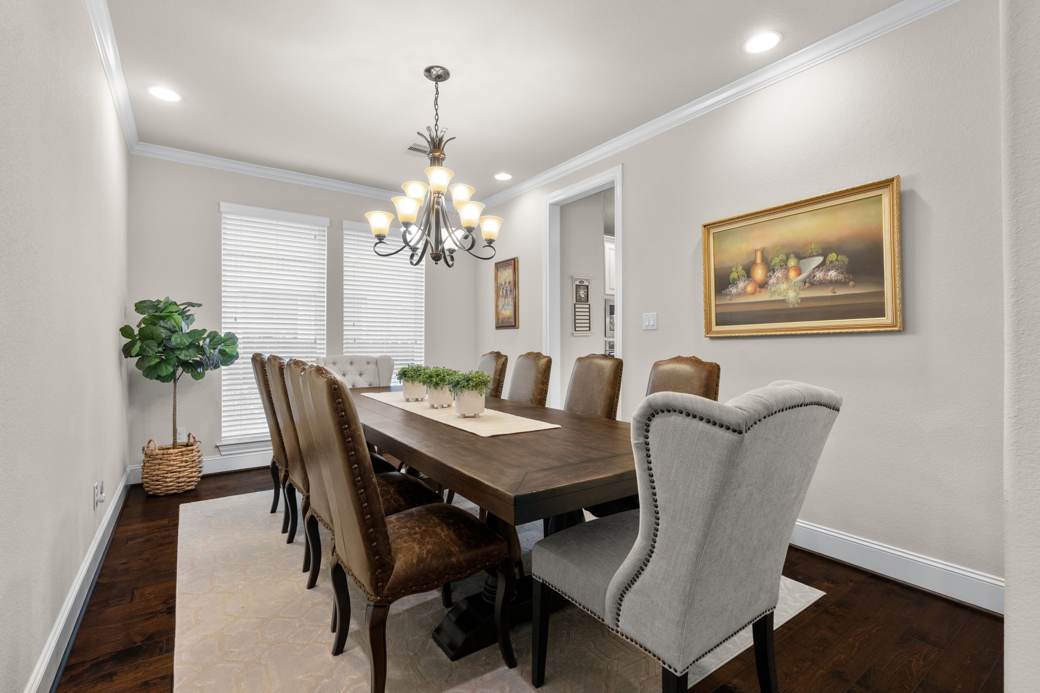 107 Elk Run Court Conroe, TX 77384 - Photo 12 of 50 Elegant, spacious dining room perfect for entertaining.