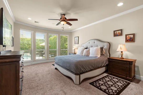 $715,000 | 107 Elk Run Court, Conroe, TX 77384