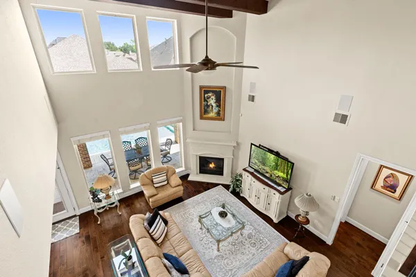 $715,000 | 107 Elk Run Court, Conroe, TX 77384