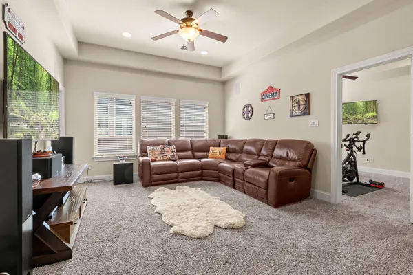 $715,000 | 107 Elk Run Court, Conroe, TX 77384