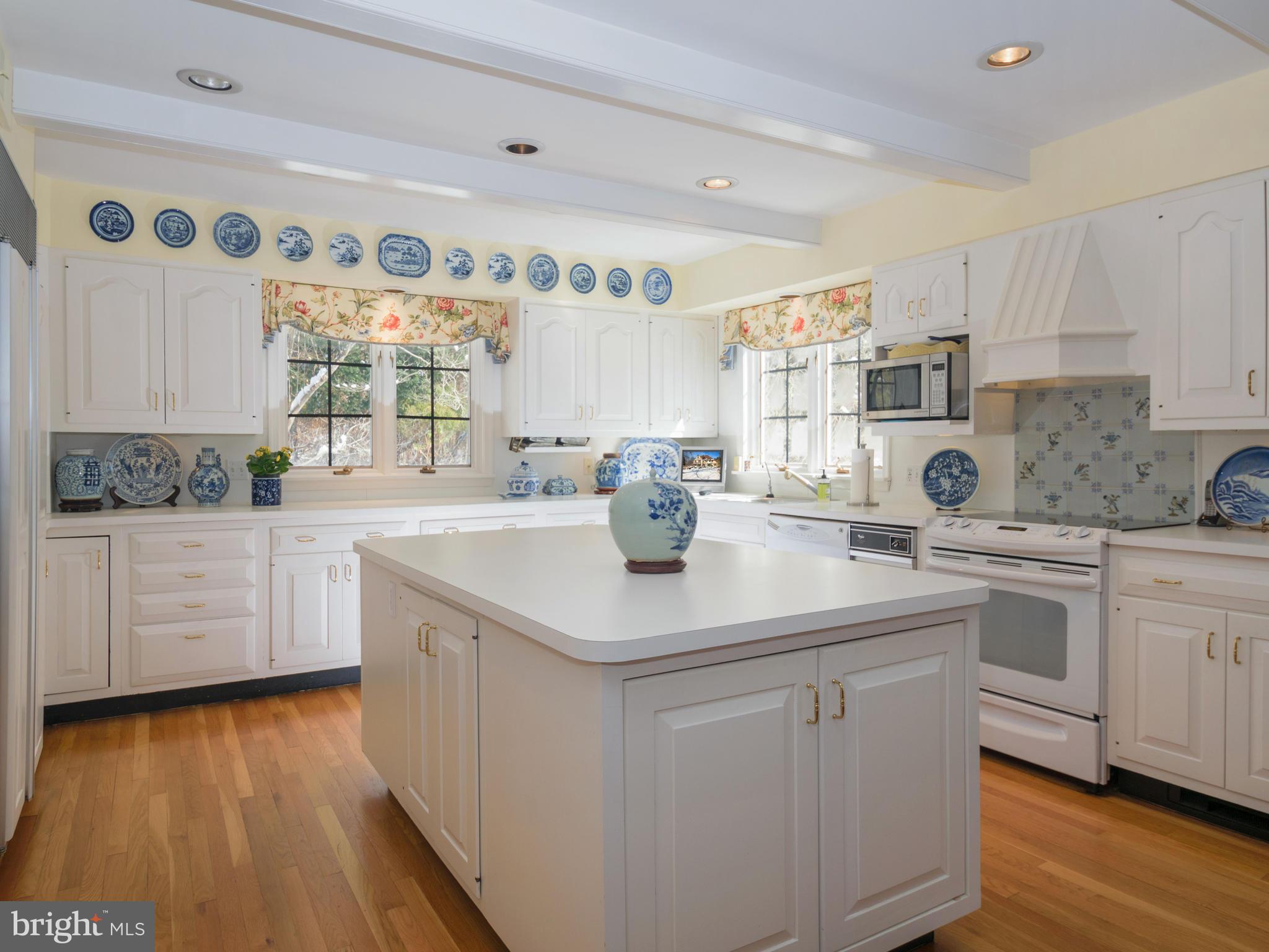 2133 Ward Road Green Lane, PA 18054 - Photo 15 of 60 Cheerful kitchen with 25+' of counter space