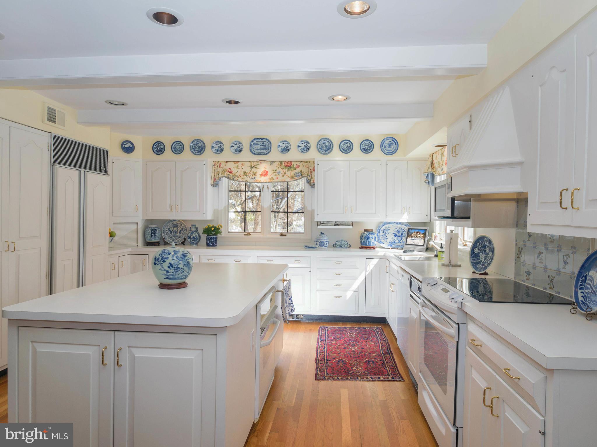 2133 Ward Road Green Lane, PA 18054 - Photo 16 of 60 4' x 7' island