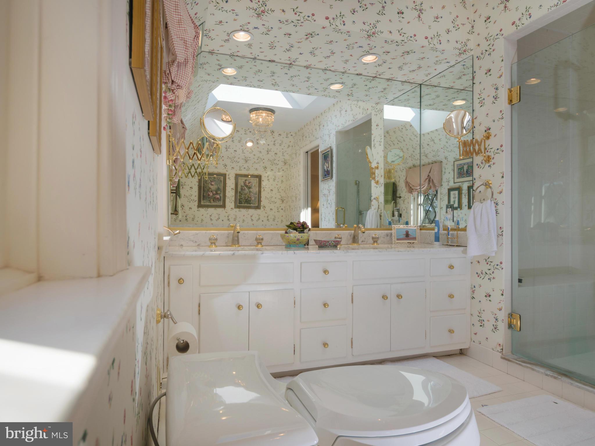 2133 Ward Road Green Lane, PA 18054 - Photo 42 of 60 Master bathroom