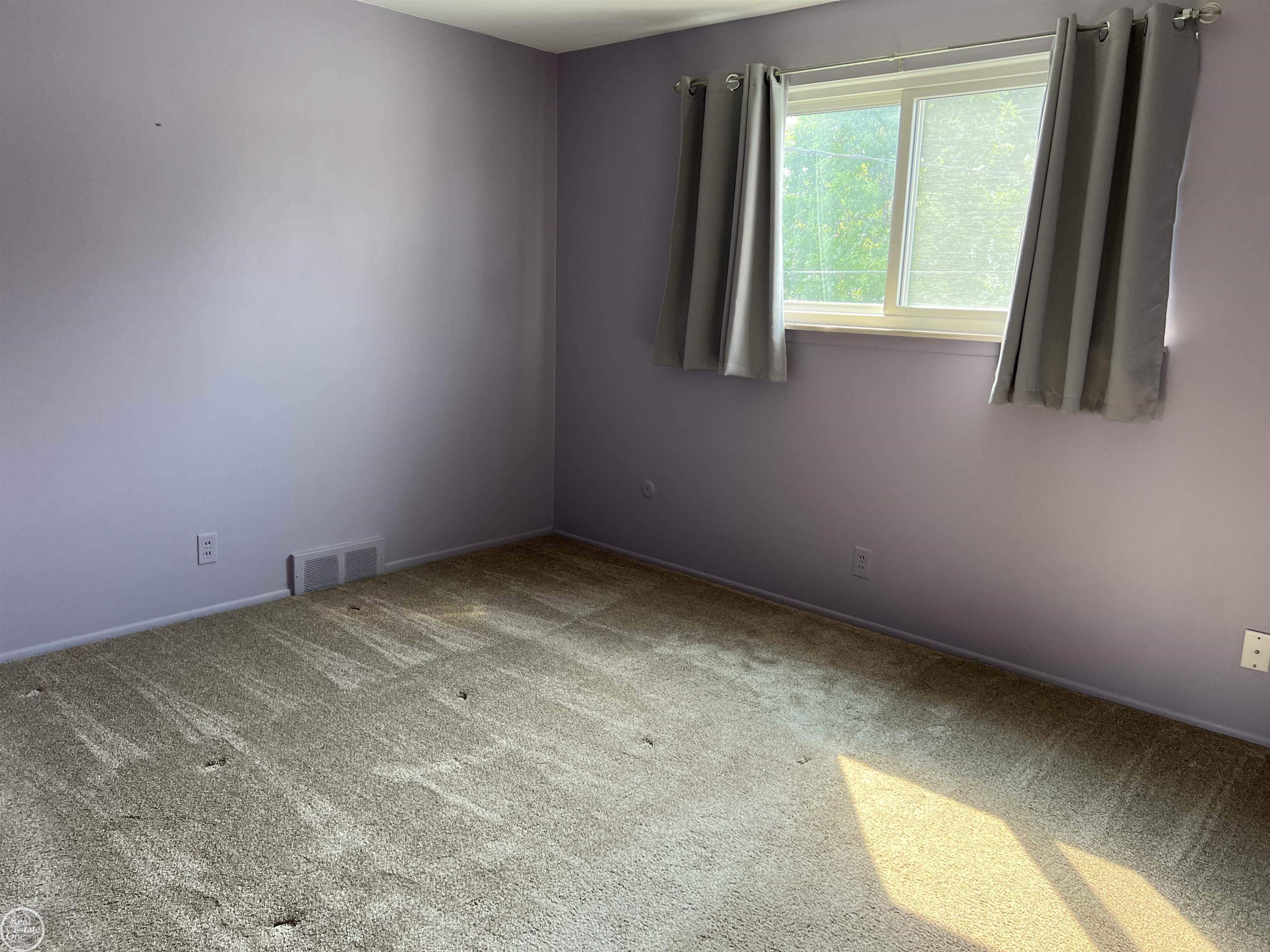 32551 Rosenbusch Drive Warren, MI 48088 - Photo 12 of 16