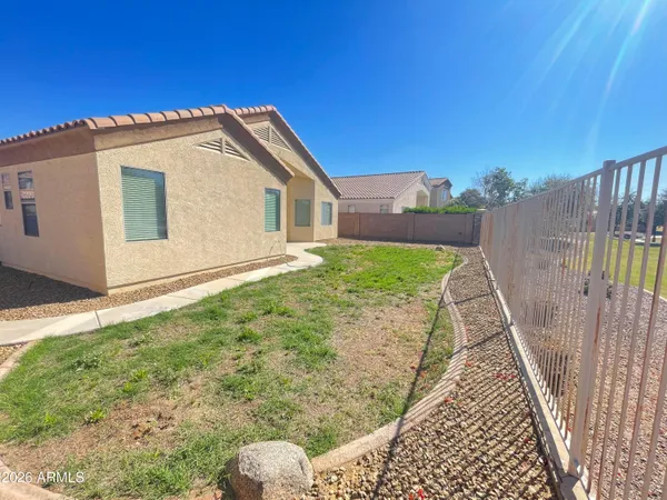 $2,195 | 2163 East Redwood Drive, Chandler, AZ 85286