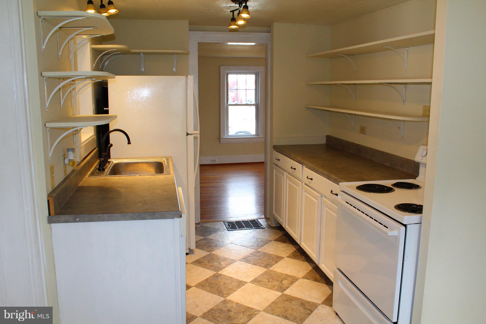 123 Pilgrim Street Inwood, WV 25428 - Photo 11 of 24 Kitchen