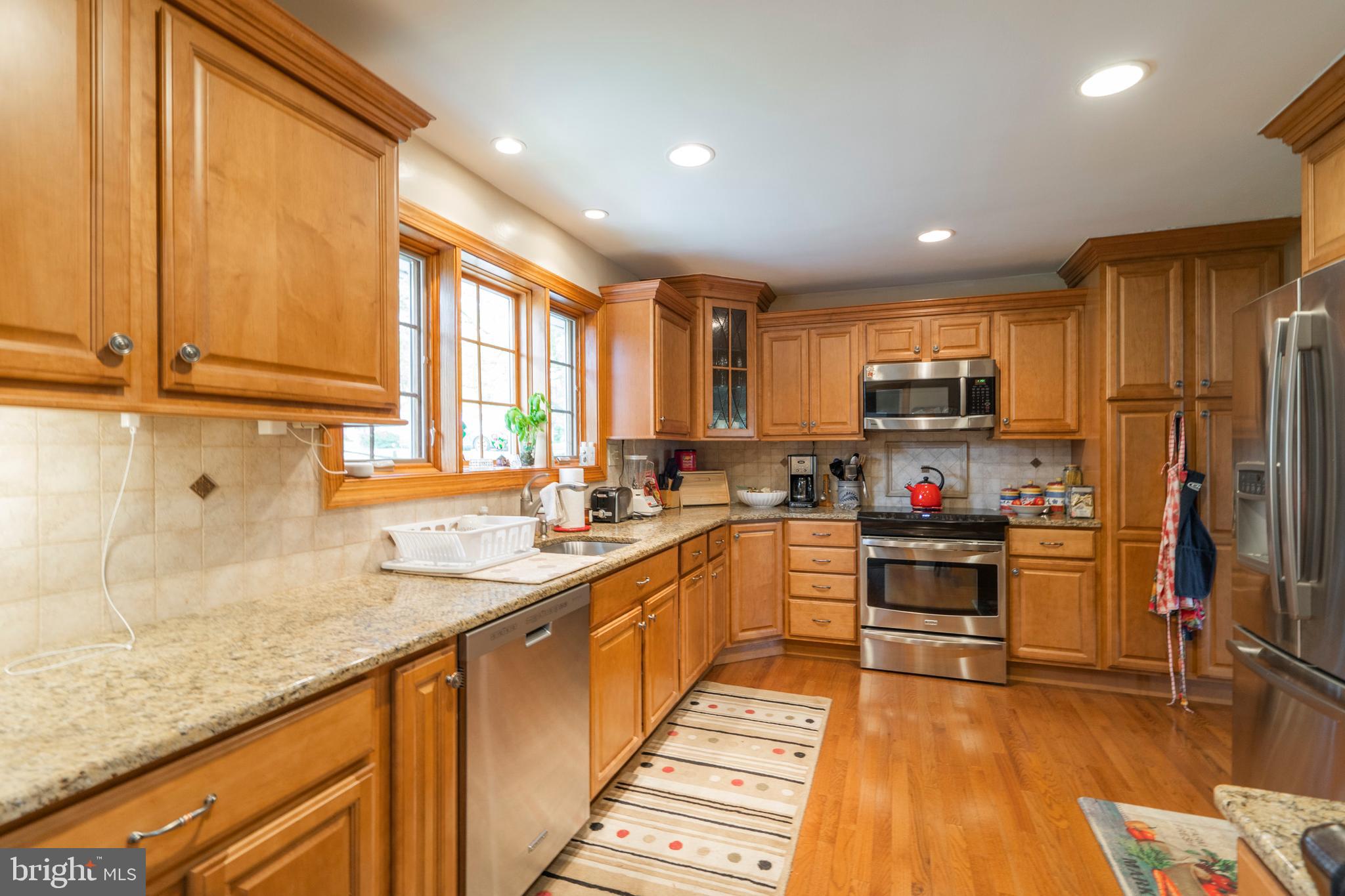 107 Ridgefield Road Newtown Square, PA 19073 - Photo 5 of 34 Updated Kitchen
