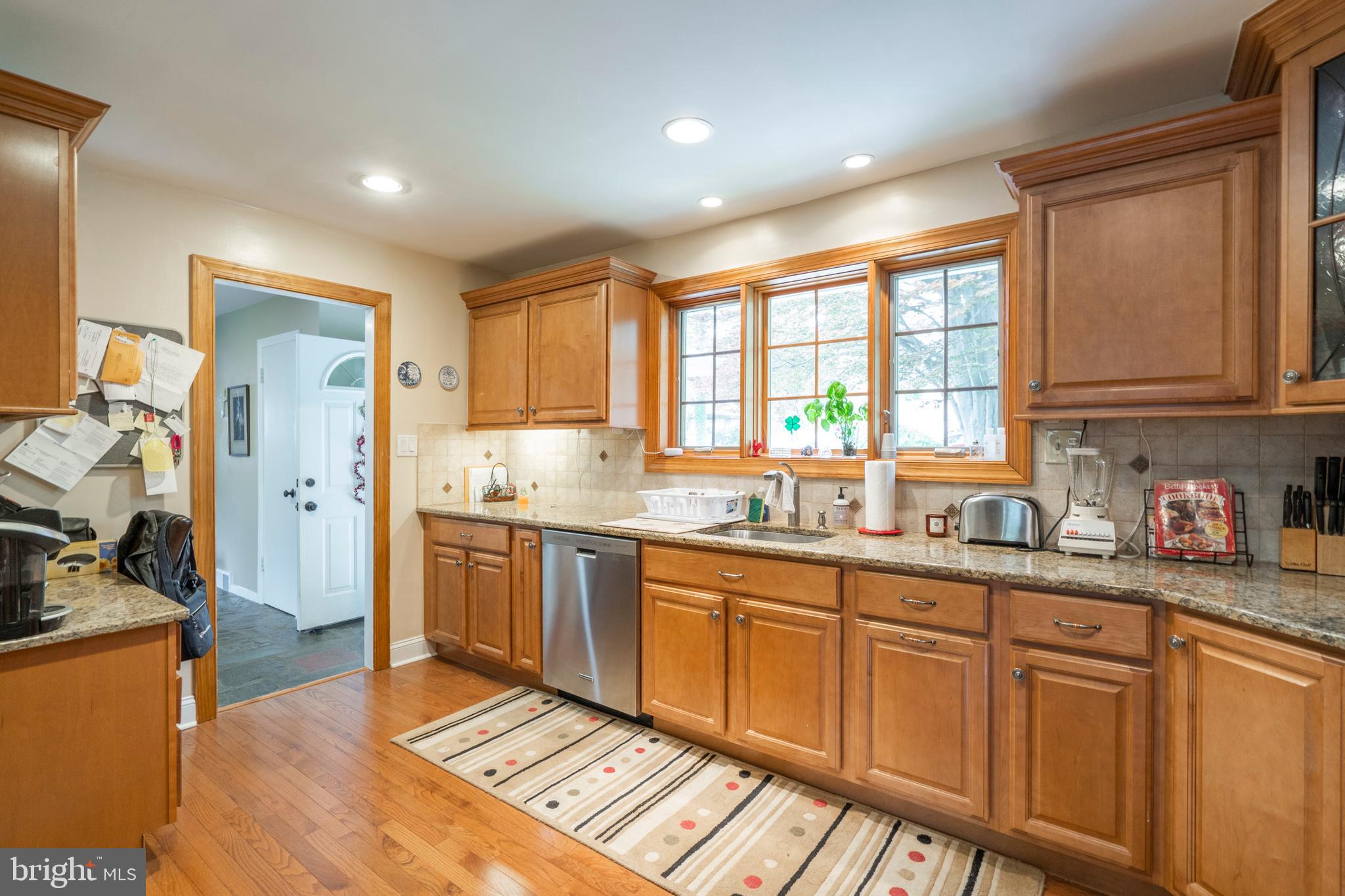 107 Ridgefield Road Newtown Square, PA 19073 - Photo 6 of 34 Kitchen