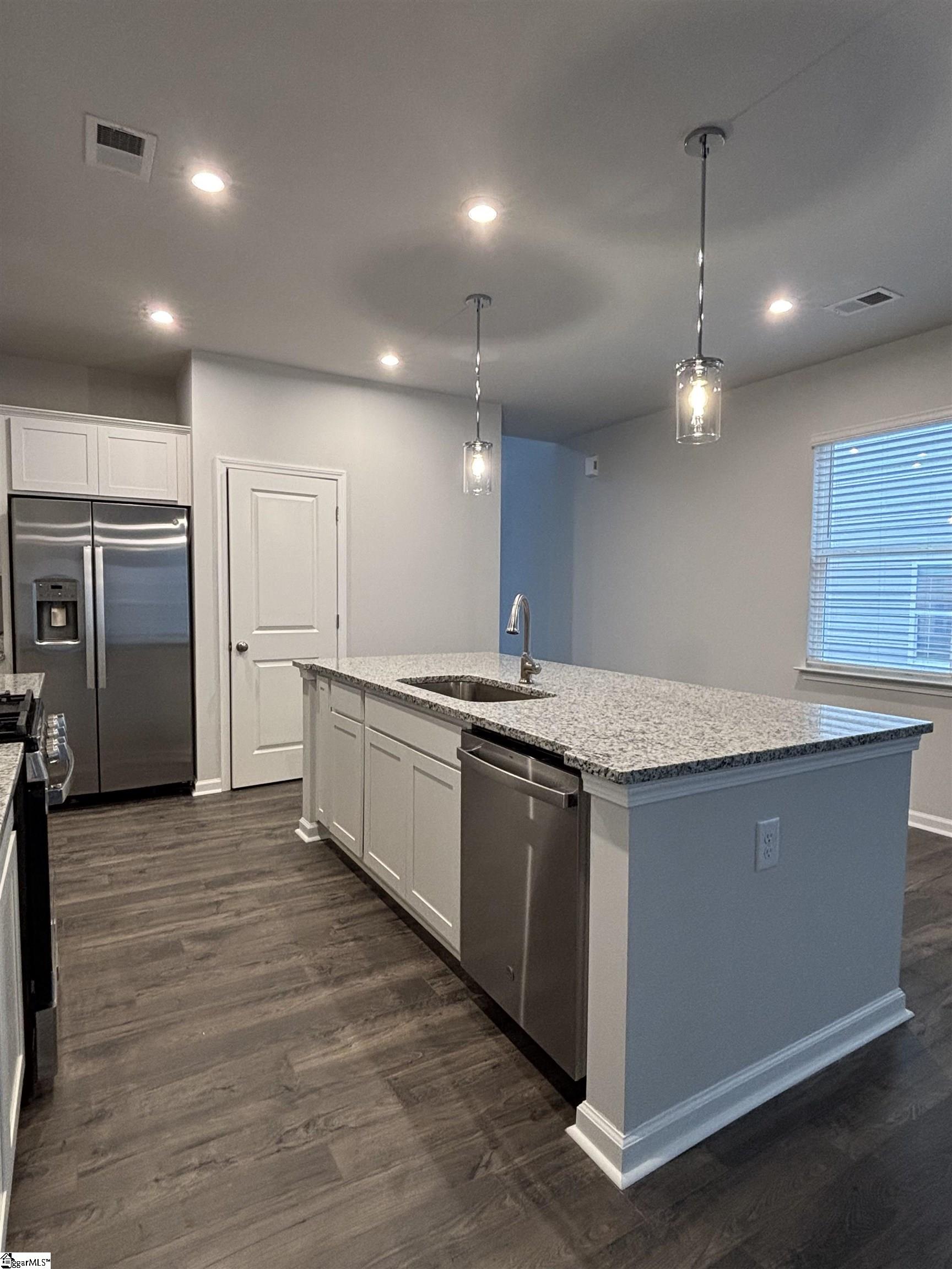 600 Poinsett Bridge Way Greenville, SC 29607 - Photo 5 of 19