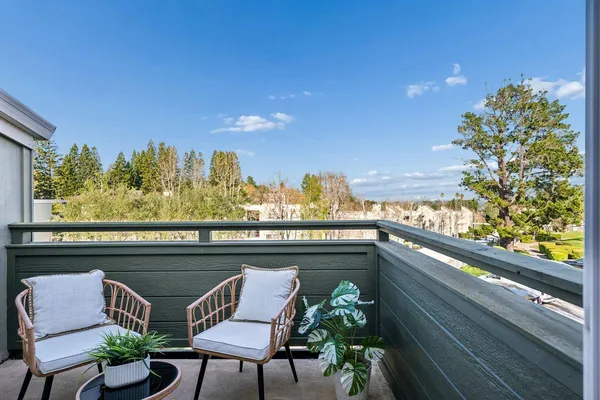 a view of walk in closet