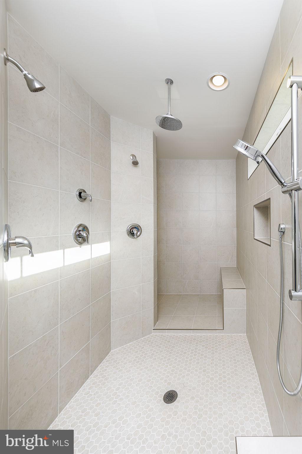 15719 Henrietta Drive Accokeek, MD 20607 - Photo 45 of 48 a bathroom with a shower