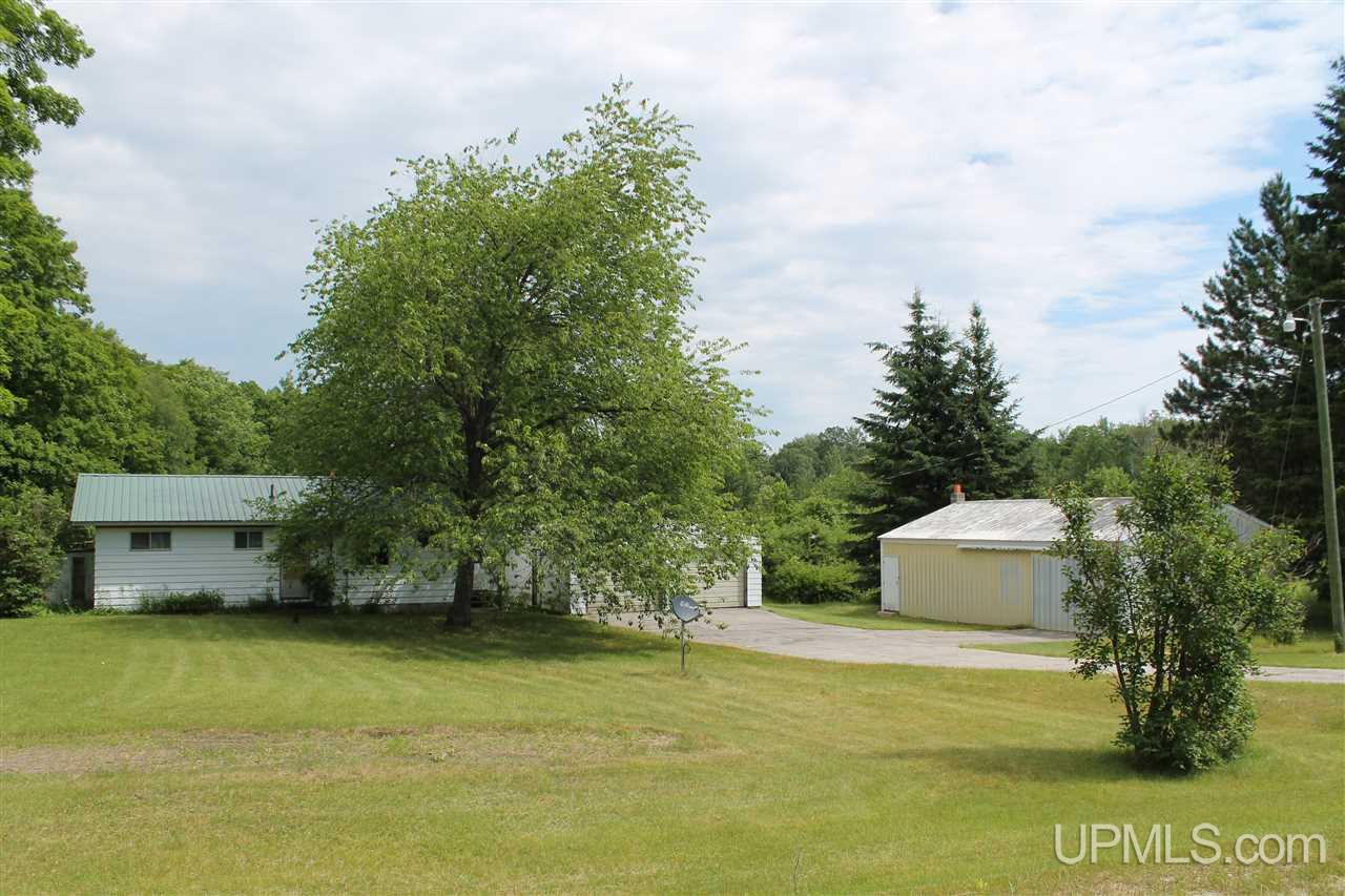 10434 West Co Road Manistique, MI 49854 - Photo 2 of 28