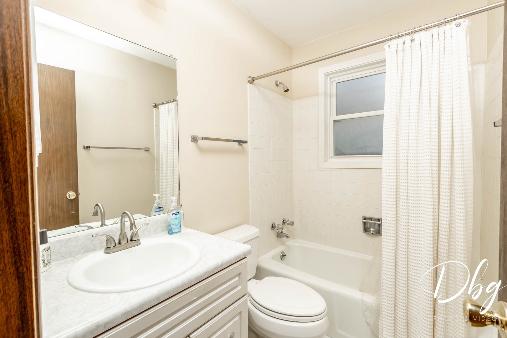 2202 Countryside Lane Lindenhurst, IL 60046 - Photo 12 of 22