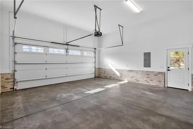 $629,000 | 303 Country Club Drive, Stoneville, NC 27048