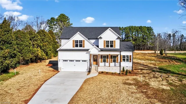 $629,000 | 303 Country Club Drive, Stoneville, NC 27048