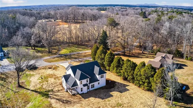 $629,000 | 303 Country Club Drive, Stoneville, NC 27048