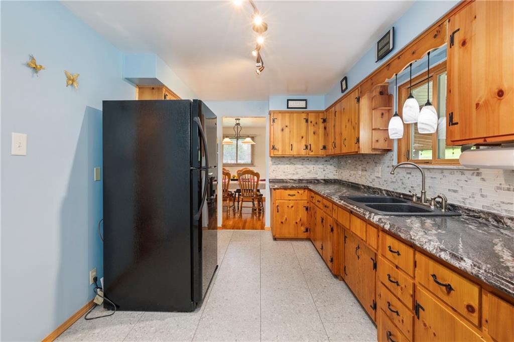 306 Rock Run Road Elizabeth, PA 15037 - Photo 10 of 44